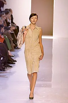 Look 16